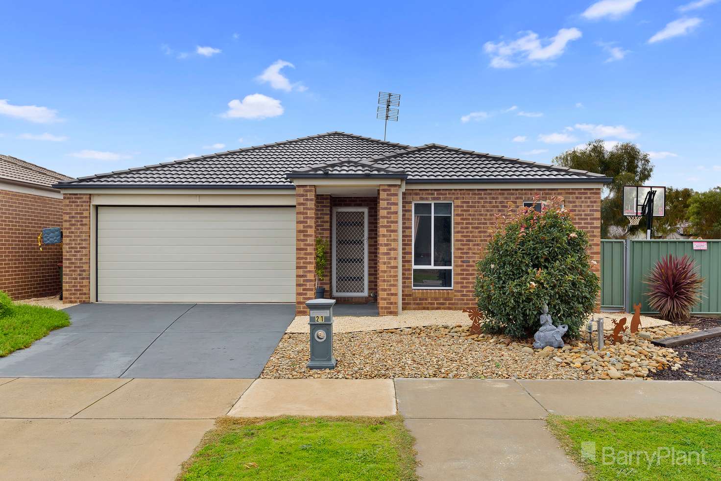 Main view of Homely house listing, 21 Caulfield Drive, Ascot VIC 3551