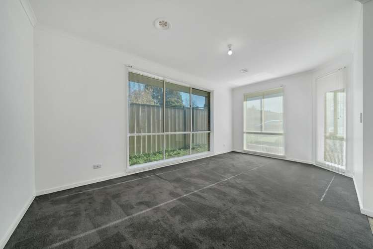 Fifth view of Homely house listing, 3 Edna Court, Melton South VIC 3338