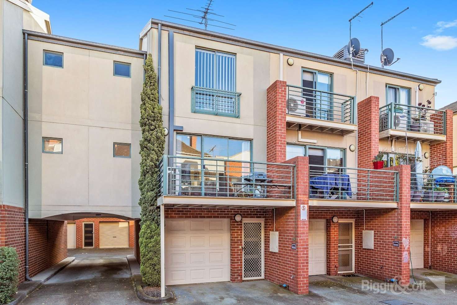 Main view of Homely townhouse listing, 46 Kynoch Lane, Maribyrnong VIC 3032