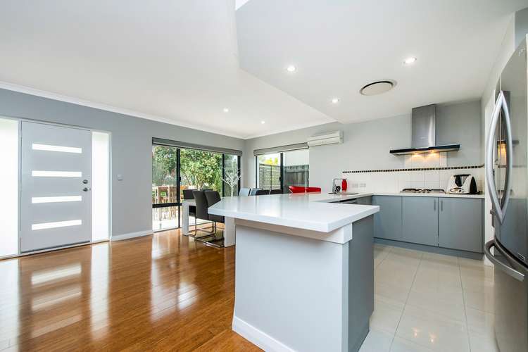 Sixth view of Homely house listing, 121 Pavilion Circle, The Vines WA 6069
