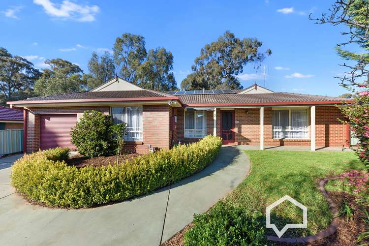 Main view of Homely house listing, 2/8 Oasis Gardens, Spring Gully VIC 3550