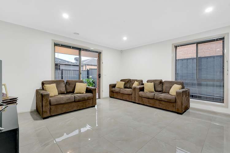 Third view of Homely house listing, 89 Bluebell Drive, Craigieburn VIC 3064