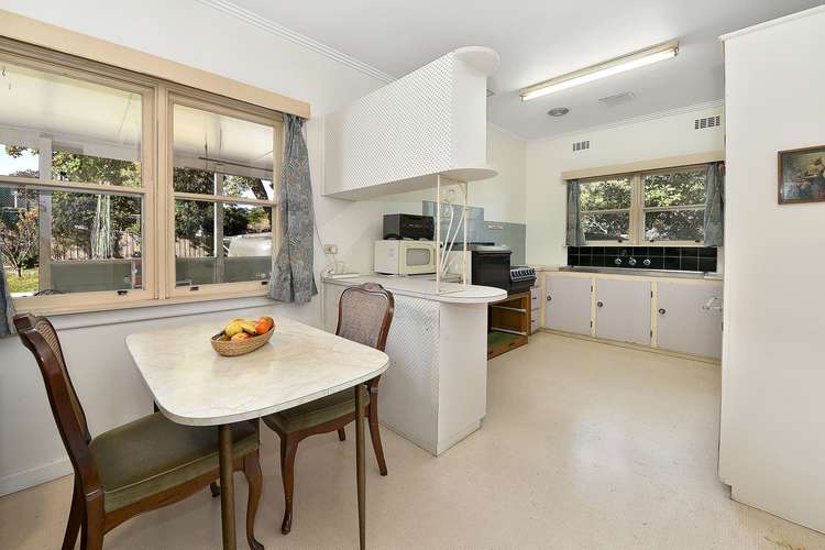 Fifth view of Homely house listing, 182 Huntingdale Road, Mount Waverley VIC 3149