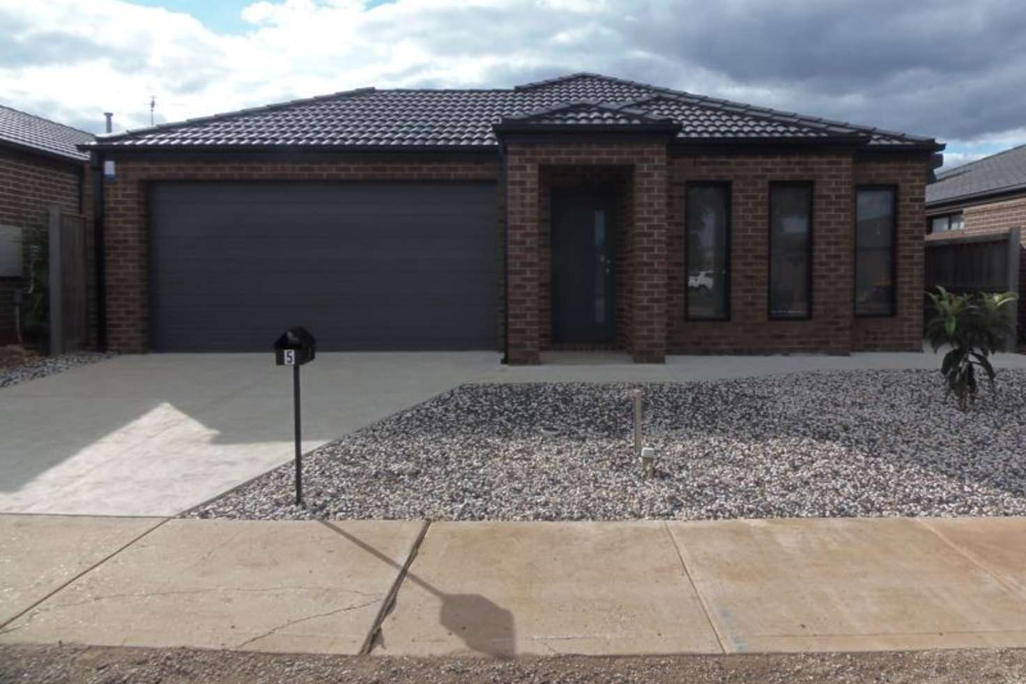 Main view of Homely house listing, 5 Milla Belle Place, Brookfield VIC 3338