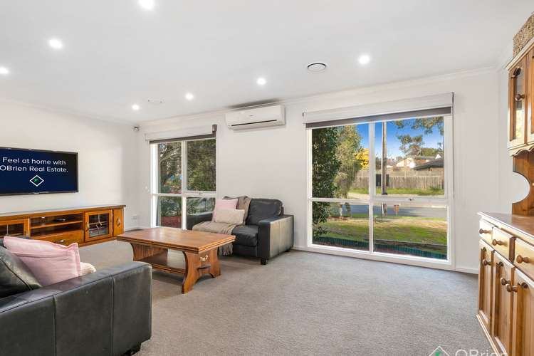 Second view of Homely house listing, 7 Dunraven Court, Langwarrin VIC 3910