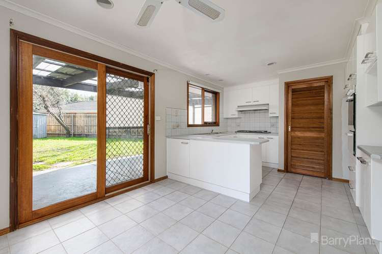 Third view of Homely house listing, 7 Greaves Court, Pakenham VIC 3810