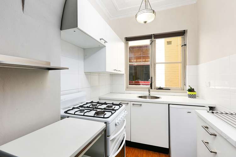 Third view of Homely studio listing, 12/35 Roslyn Street, Potts Point NSW 2011