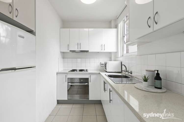 Third view of Homely studio listing, 3/4 Barncleuth Square, Potts Point NSW 2011