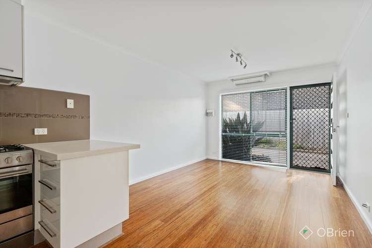 Main view of Homely unit listing, 2/90 Northcliffe Road, Edithvale VIC 3196