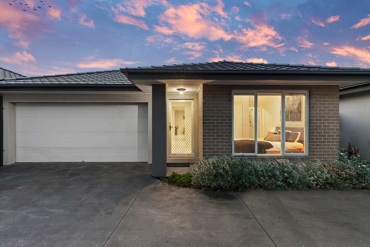 Main view of Homely house listing, 5 Allusive Walk, Narre Warren VIC 3805