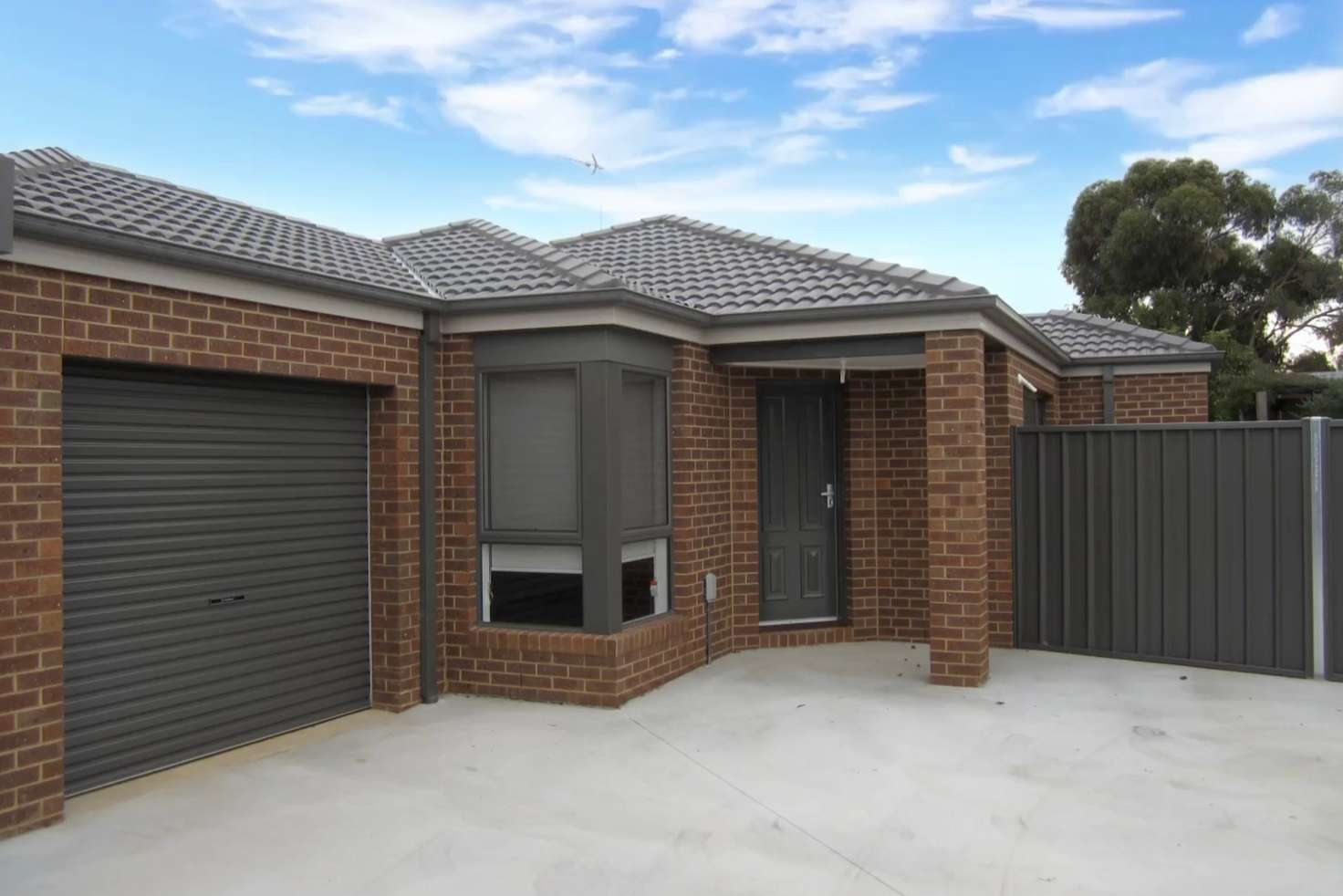 Main view of Homely townhouse listing, 4/23-25 Wood Street, Long Gully VIC 3550