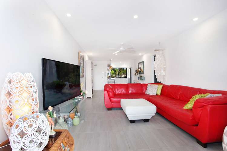 Fifth view of Homely unit listing, 2/10 Buderim Avenue, Alexandra Headland QLD 4572