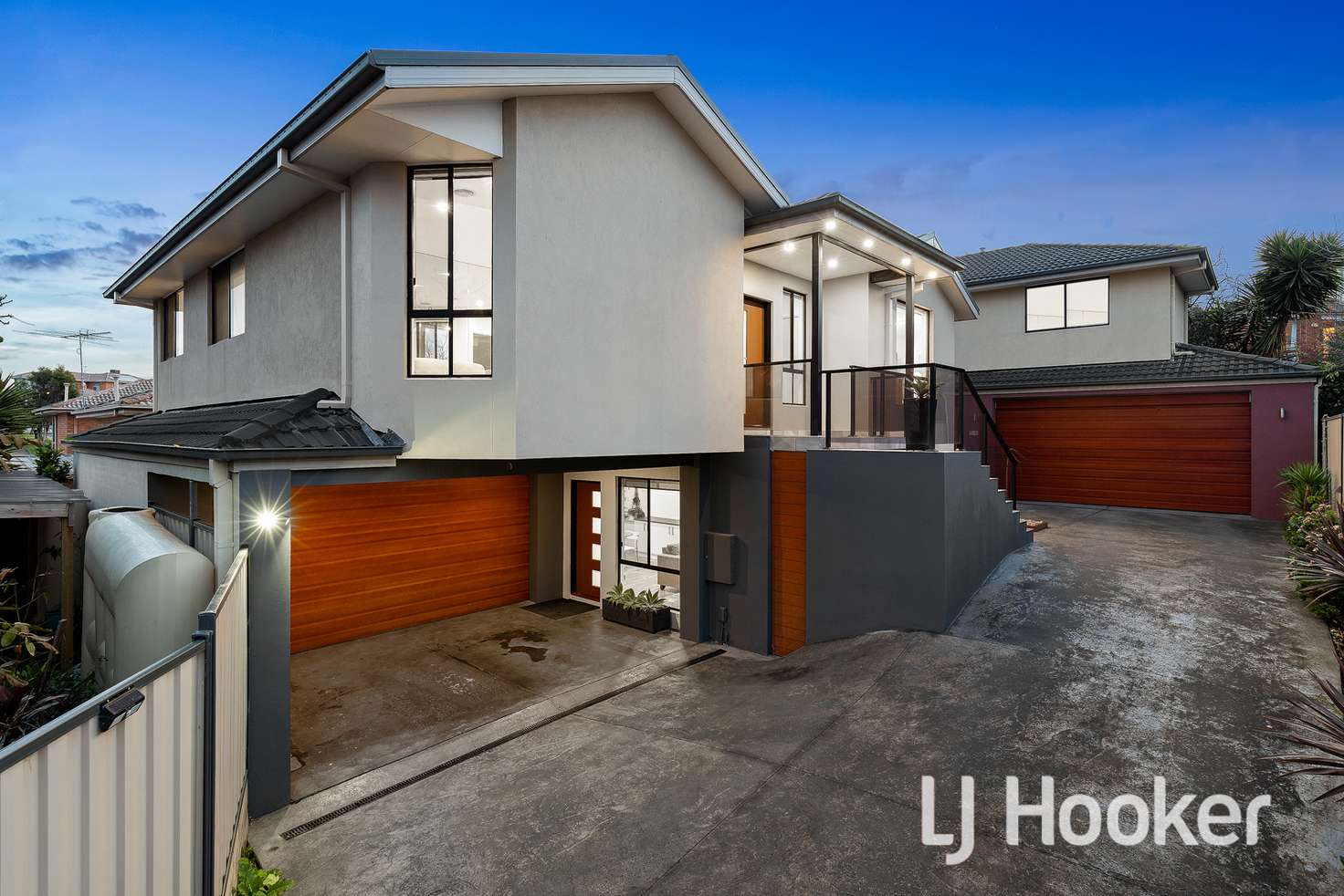 Main view of Homely house listing, 2/8 Temby Close, Endeavour Hills VIC 3802