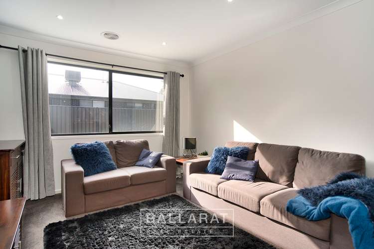 Fifth view of Homely house listing, 17 Hains Close, Beaufort VIC 3373