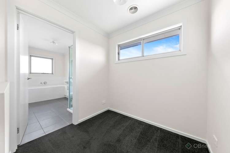 Fifth view of Homely house listing, 1 Apex Place, Berwick VIC 3806