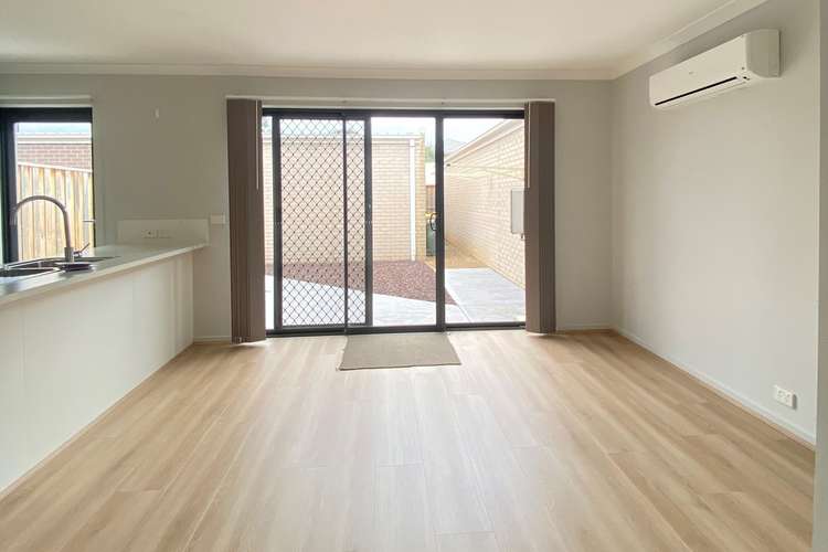 Fourth view of Homely townhouse listing, 10 Lucca Way, Mernda VIC 3754