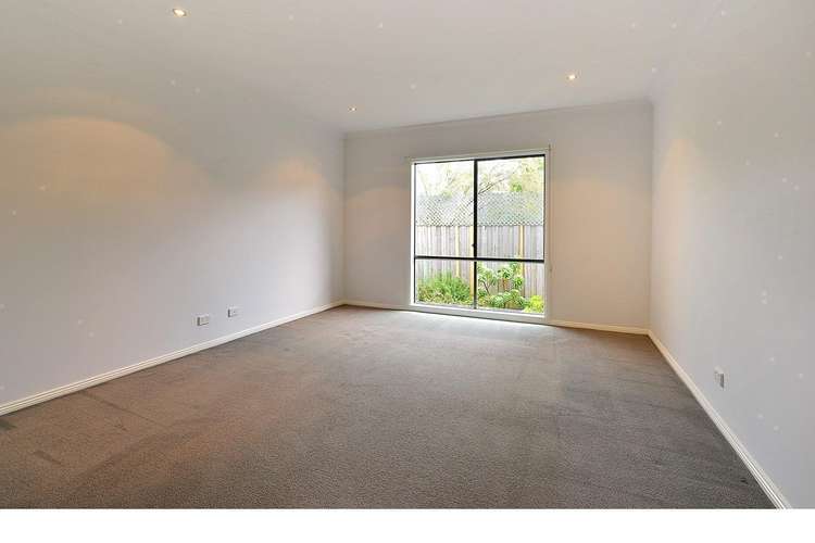 Fourth view of Homely townhouse listing, 2/33 Second Avenue, Box Hill North VIC 3129