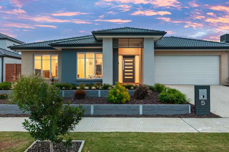 5 Sandymount Drive, Clyde North VIC 3978