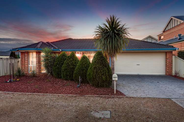 Main view of Homely house listing, 2 Glenview Court, Hillside VIC 3037