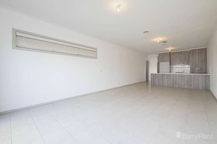 Second view of Homely unit listing, 5/7-8 Roseville Court, Berwick VIC 3806