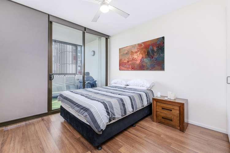 Third view of Homely apartment listing, 303/2 Victoria Park Parade, Zetland NSW 2017