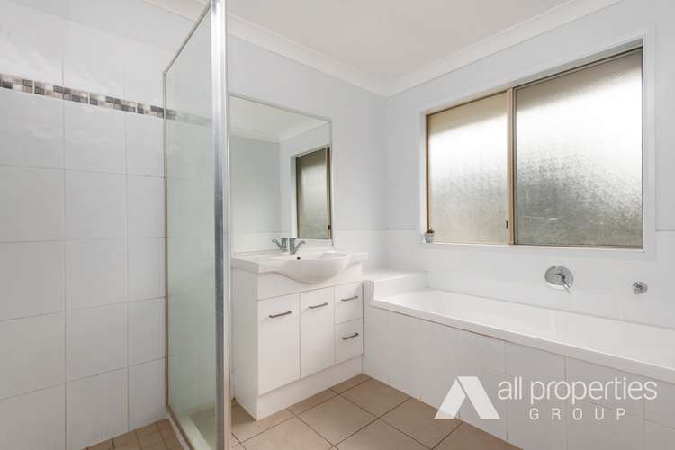 Fifth view of Homely house listing, 19 Van Asch Close, Doolandella QLD 4077