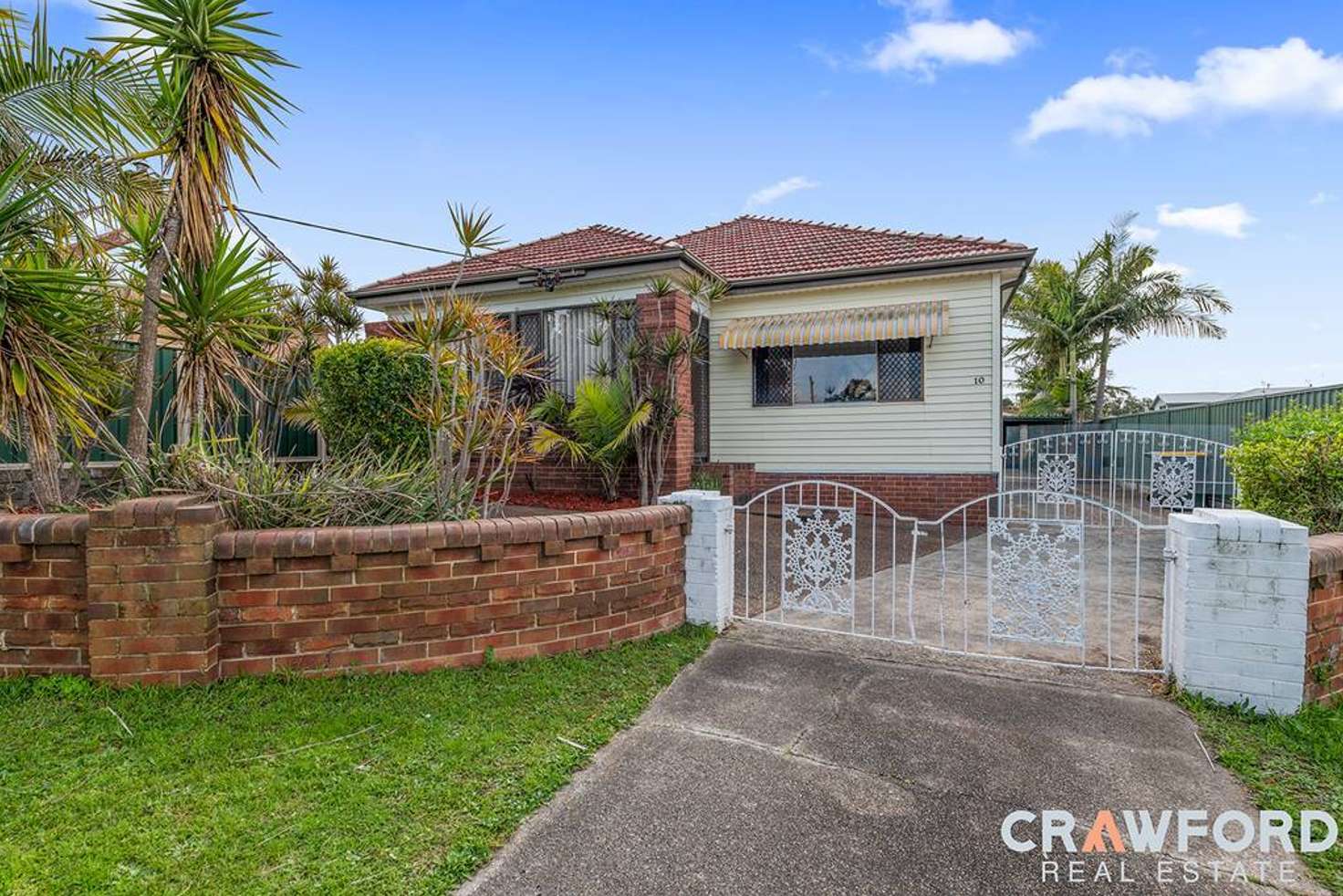Main view of Homely house listing, 10 Crescent Road, Waratah NSW 2298