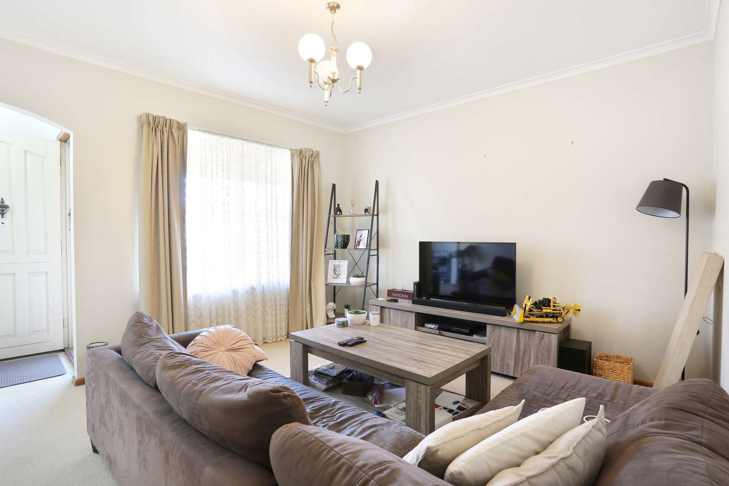 Main view of Homely unit listing, 2/250 Myers Street, Geelong VIC 3220