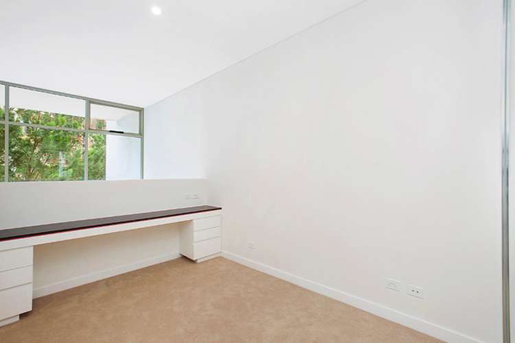 Fifth view of Homely apartment listing, 703/8 Northcote Street, St Leonards NSW 2065