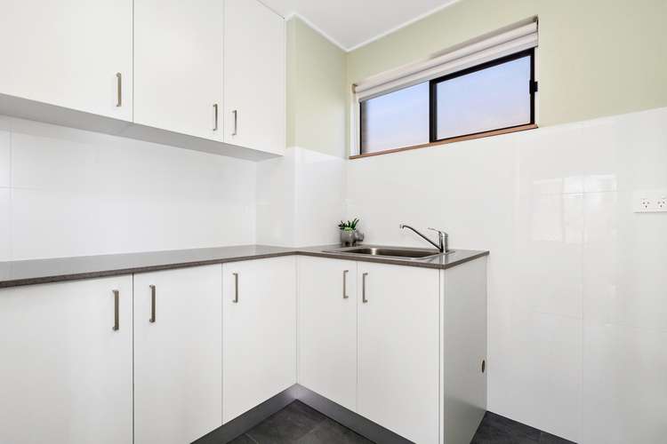 Fifth view of Homely unit listing, 2/2 Boyd Street, Tweed Heads NSW 2485