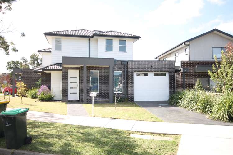 Main view of Homely townhouse listing, 13 Kallista Court, Preston VIC 3072