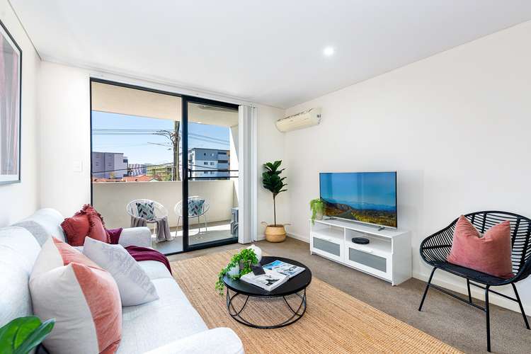 Main view of Homely unit listing, 19/8-10 Octavia Street, Toongabbie NSW 2146