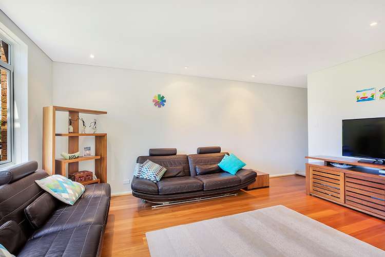 Second view of Homely apartment listing, 7/14 Milner Crescent, Wollstonecraft NSW 2065