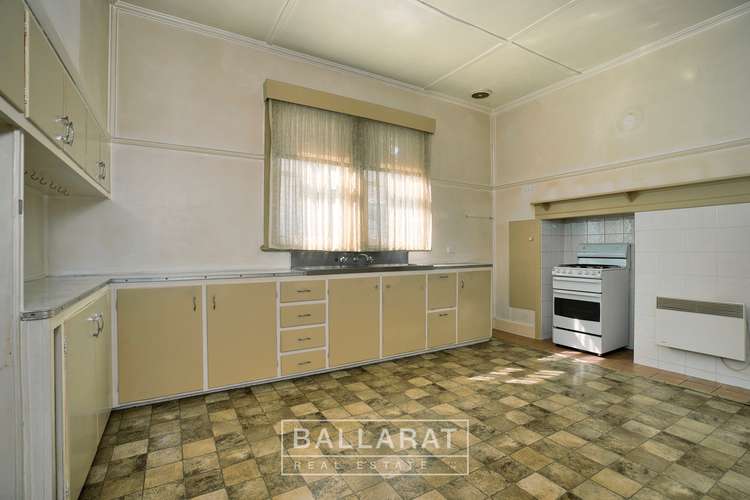 Fifth view of Homely house listing, 808 Armstrong Street North, Soldiers Hill VIC 3350