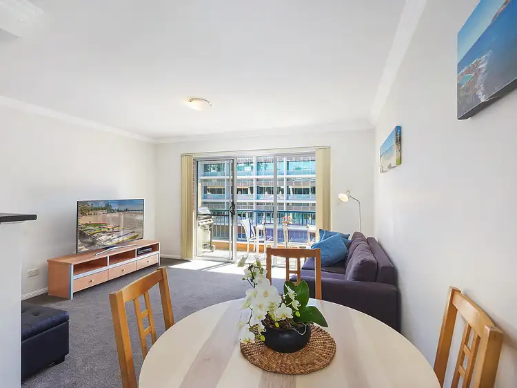31/1-3 Sturdee Parade