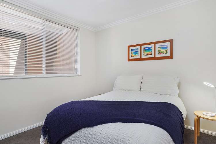 Third view of Homely apartment listing, 31/1-3 Sturdee Parade, Dee Why NSW 2099