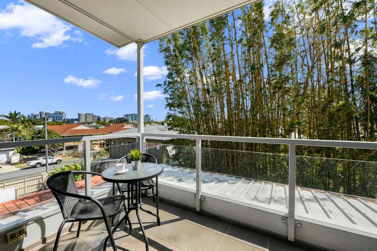Second view of Homely townhouse listing, 3/24 Windsor Street, Hamilton QLD 4007