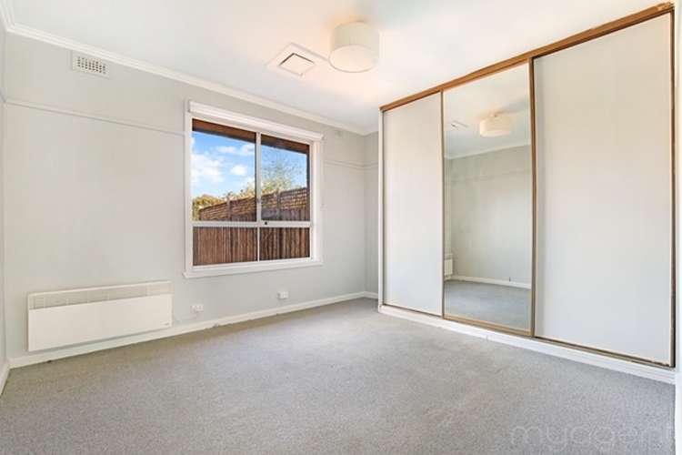 Fifth view of Homely house listing, 10 Boronia Court, Bellfield VIC 3081