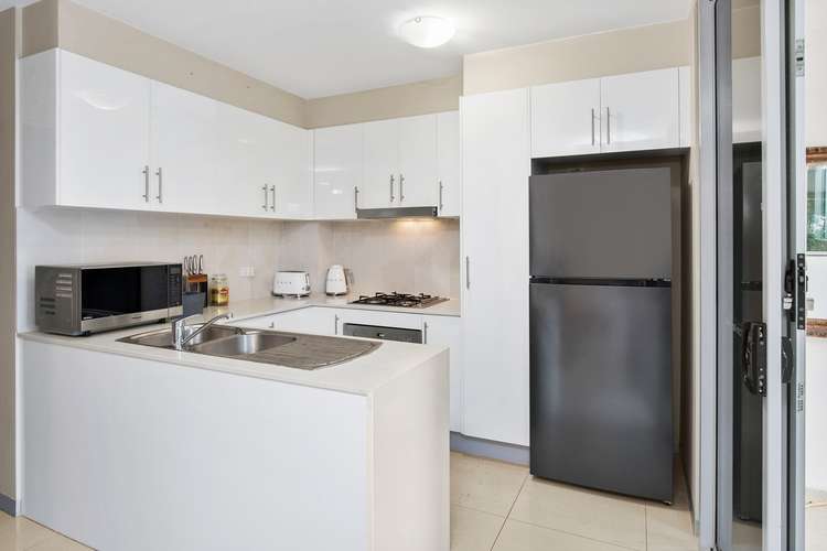 Third view of Homely apartment listing, 9/41 Roseberry Street, Manly Vale NSW 2093