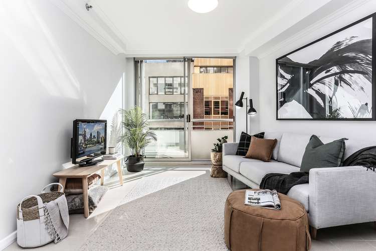 Main view of Homely studio listing, 204/298-304 Sussex Street, Sydney NSW 2000