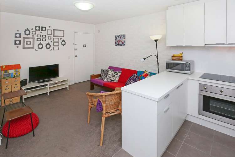 Main view of Homely apartment listing, 6/62 Dundas Street, Thornbury VIC 3071