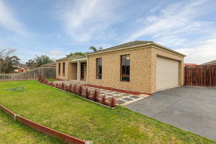Second view of Homely house listing, 8 Tantallon Boulevard, Beaconsfield VIC 3807