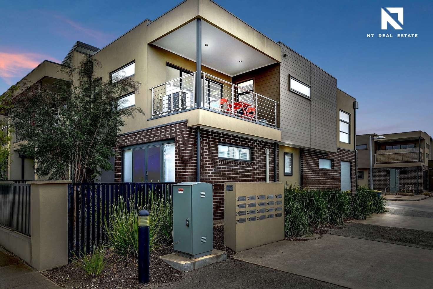 Main view of Homely townhouse listing, 5/8 The Crossing, Caroline Springs VIC 3023