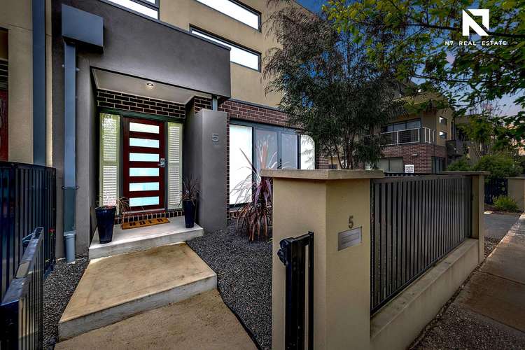 Second view of Homely townhouse listing, 5/8 The Crossing, Caroline Springs VIC 3023
