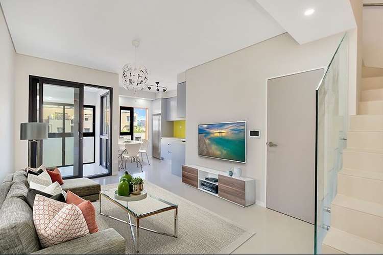 Main view of Homely apartment listing, 2/114-118 New South Head Road, Edgecliff NSW 2027