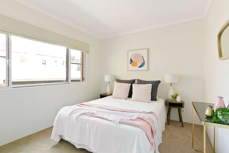 Third view of Homely apartment listing, 5/3 Thornton Street, Fairlight NSW 2094