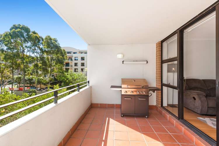 Third view of Homely unit listing, 303/8 Freeman Road, Chatswood NSW 2067