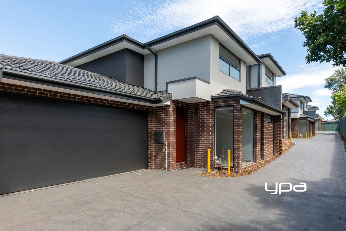Main view of Homely townhouse listing, 2/110 Anderson Road, Sunbury VIC 3429