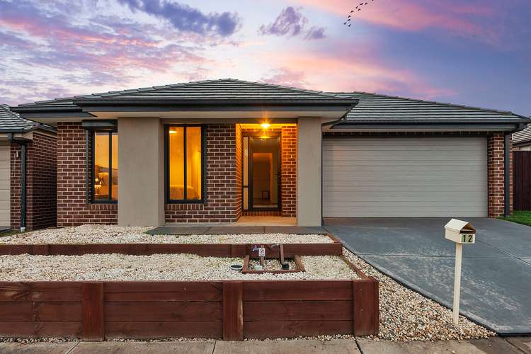 12 Dartnell Street, Cranbourne East VIC 3977