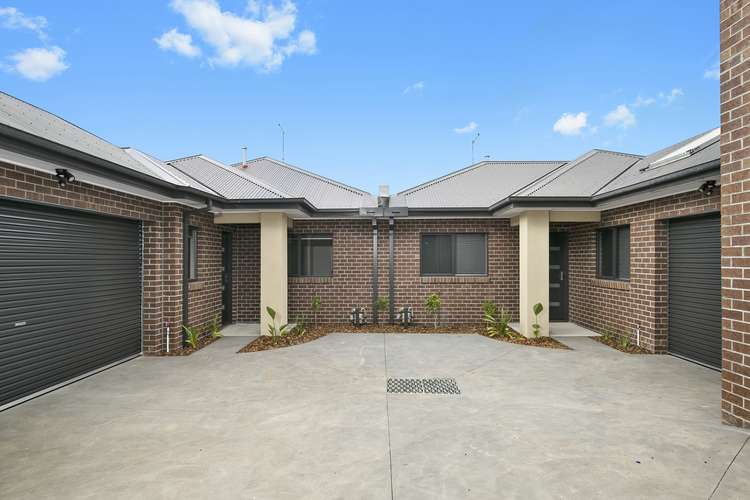 Main view of Homely townhouse listing, 2/181 Boundary Road, Whittington VIC 3219